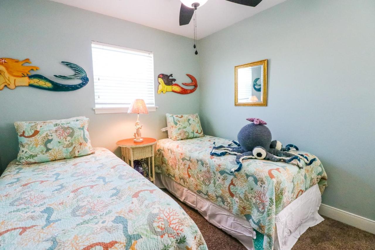 Perfect Location Spacious Yard Coffee Bar At This Lovely Beach Home Galveston Exterior foto